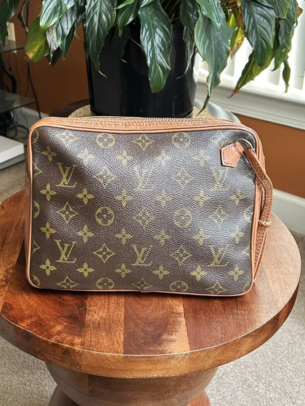 LOUIS VUITTON Monogram Pouch Clutch Wristlet - Picture 3 of 13